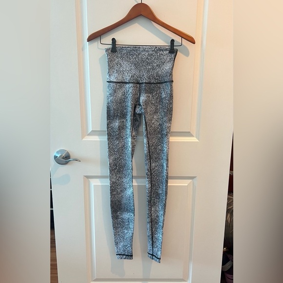 Lululemon Wunder Under Pant (Hi-Rise) Luon Spray Jacquard White Black - Picture 1 of 11